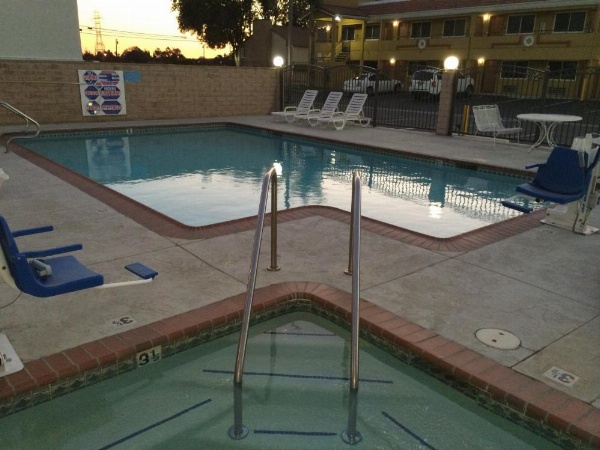 Americas Best Value Inn - Azusa/Pasadena image 24