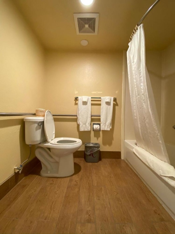 Americas Best Value Inn - Azusa/Pasadena image 8